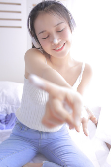 天海翼作品封面以及番号